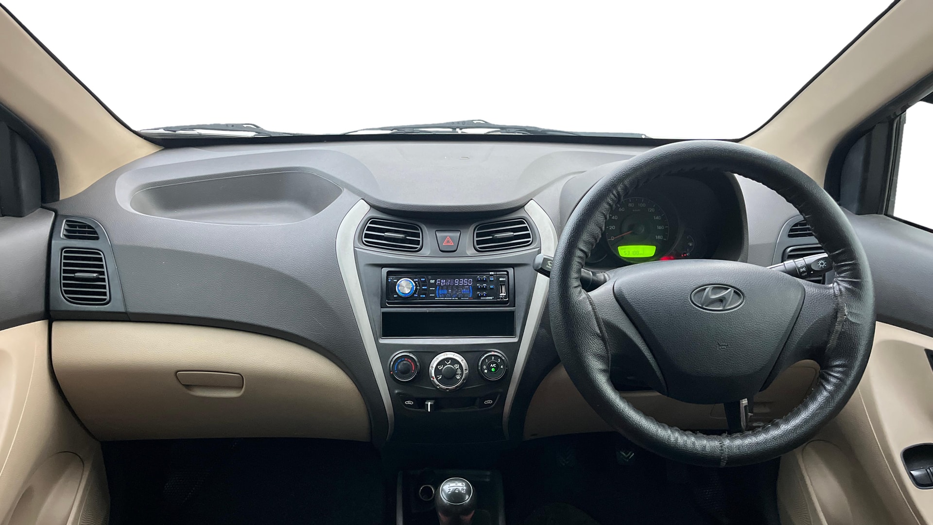 View 2018 Hyundai EON Era Plus Image 15 Used 2018 Hyundai EON Era Plus Image 15