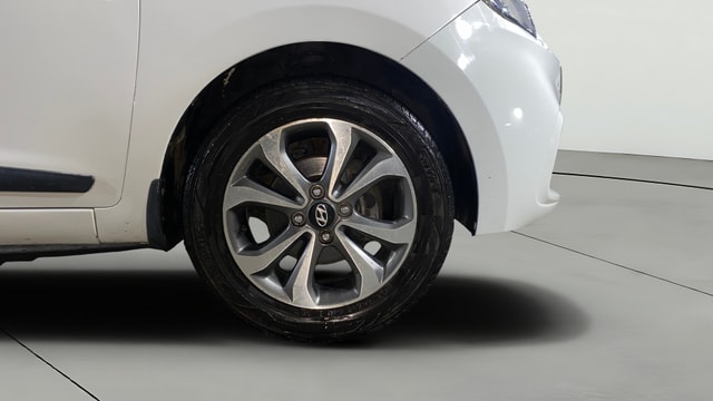 View Hyundai Xcent Image 41 Used Hyundai Xcent Image 41