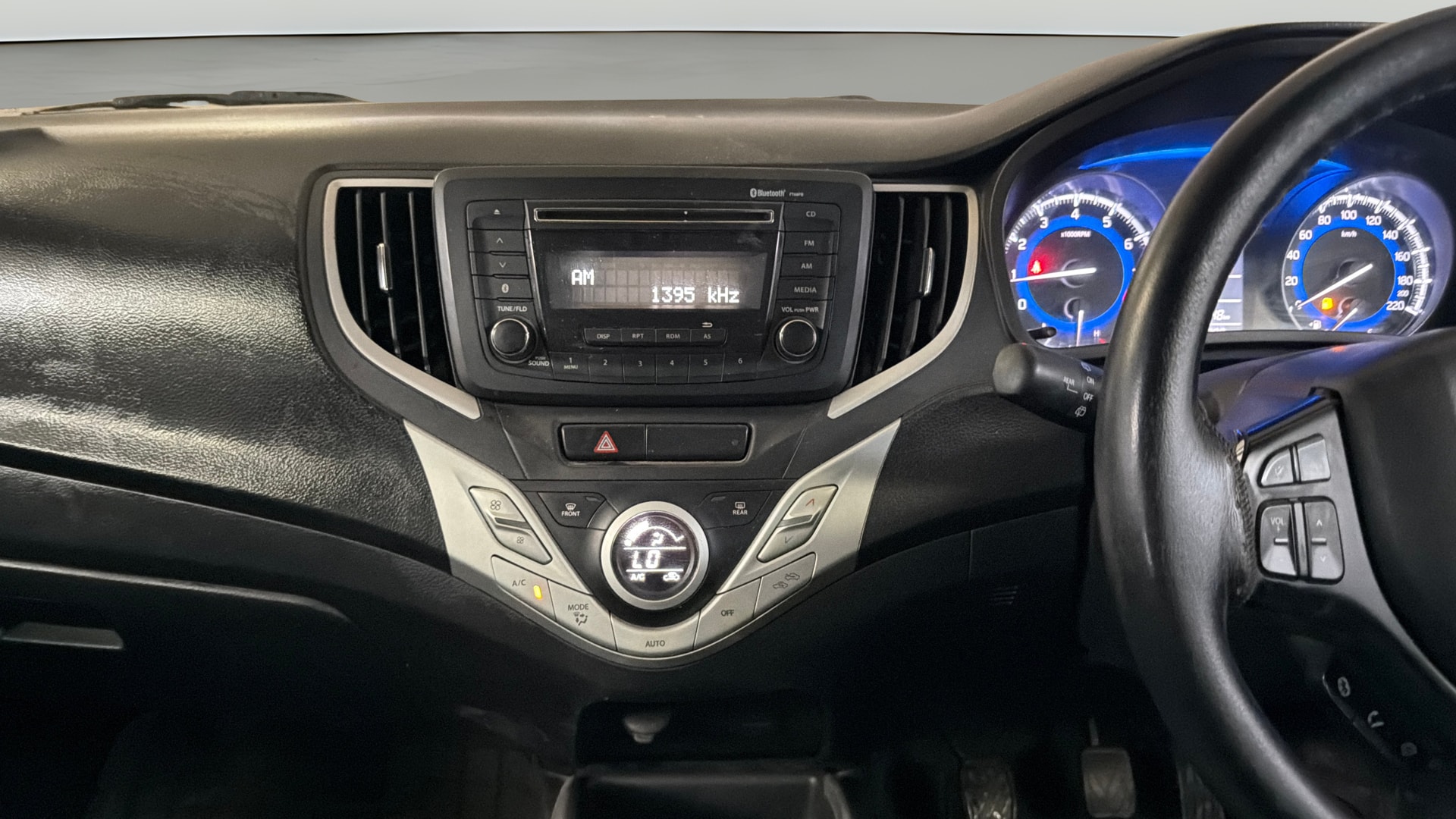 View 2016 Maruti Suzuki 1000 Base Variant Image 17 Used 2016 Maruti Suzuki 1000 Base Variant Image 17