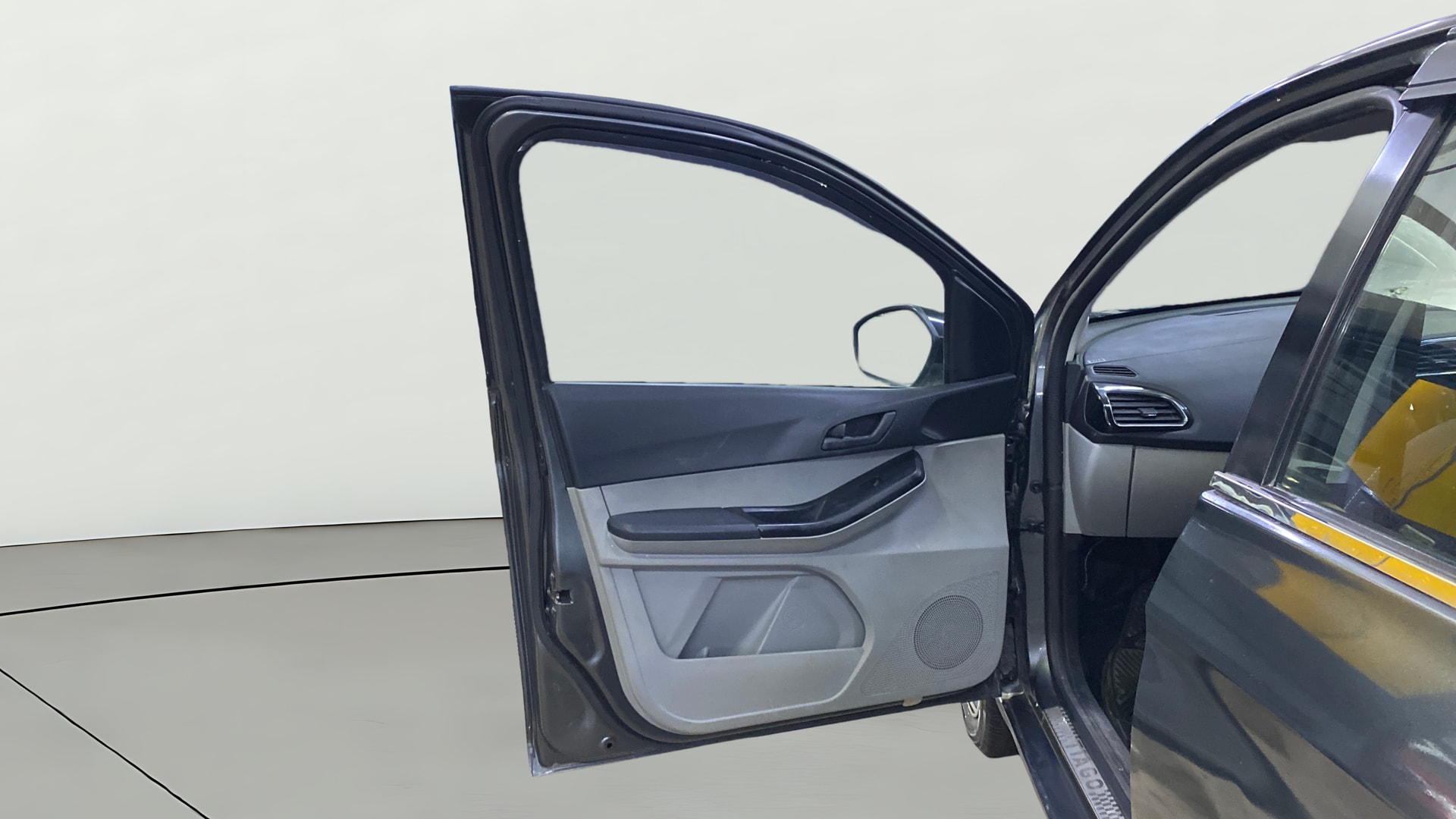 Used 2023 Tata Tiago Used 2023 Tata Tiago
