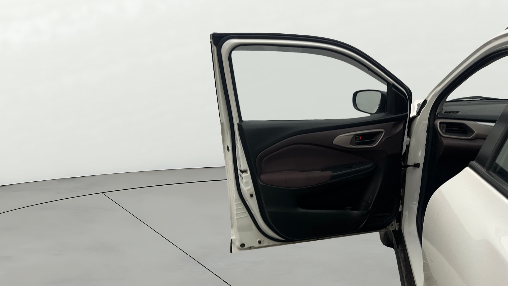 View 2024 Maruti Suzuki 1000 Base Variant Image 31 Used 2024 Maruti Suzuki 1000 Base Variant Image 31