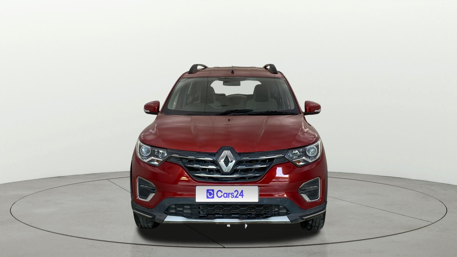 View 2020 Renault Triber RXZ Image 1 Used 2020 Renault Triber RXZ Image 1