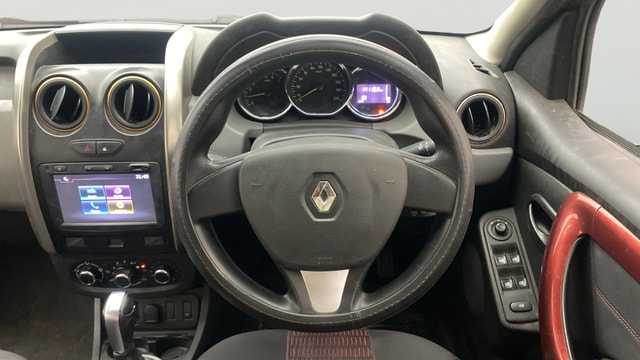 View Renault Duster Image 20 Used Renault Duster Image 20