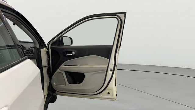 View Jeep Compass Image 46 Used Jeep Compass Image 46