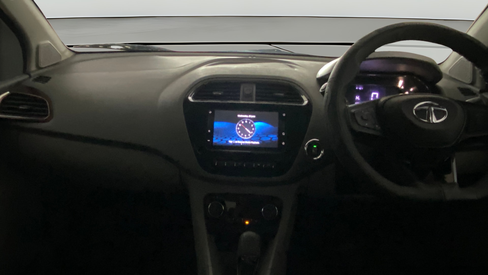 View 2021 Tata Tigor XE Diesel Image 17 Used 2021 Tata Tigor XE Diesel Image 17