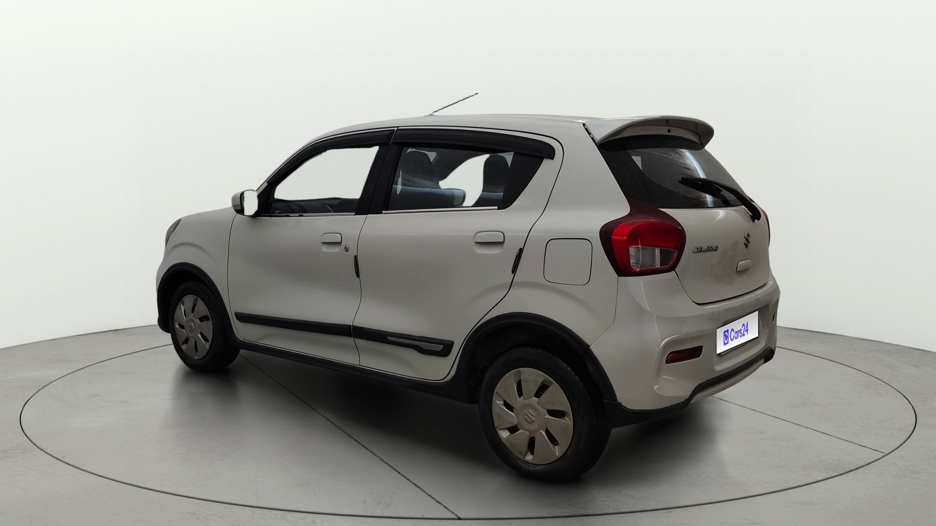 View 2022 Maruti Suzuki 1000 Base Variant Image 2 Used 2022 Maruti Suzuki 1000 Base Variant Image 2