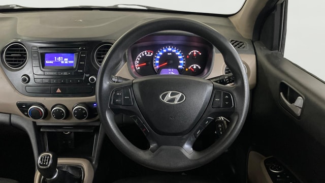 View Hyundai Xcent Image 20 Used Hyundai Xcent Image 20