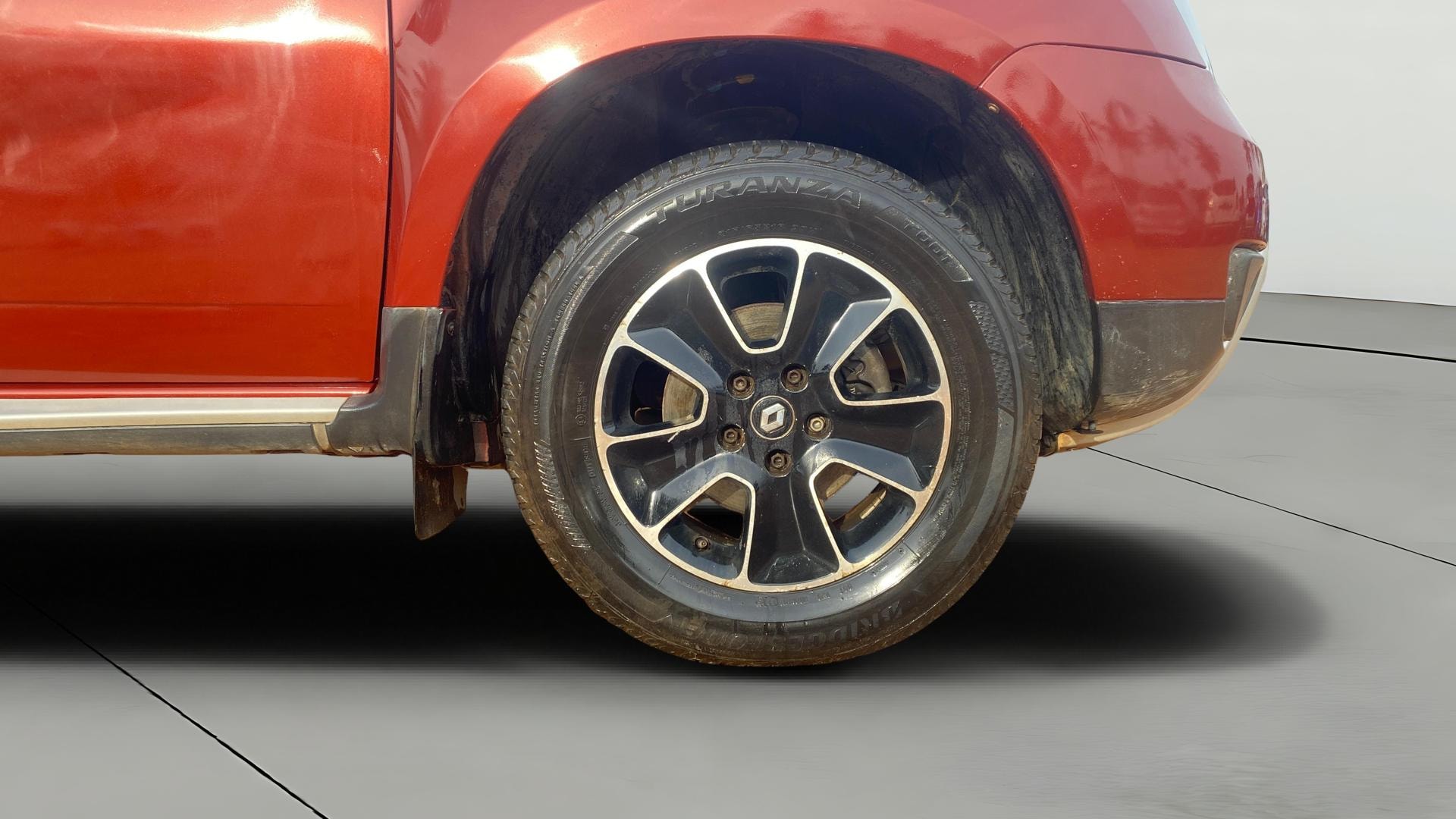View 2017 Renault Duster Diesel 110PS RXZ AMT Image 39 Used 2017 Renault Duster Diesel 110PS RXZ AMT Image 39