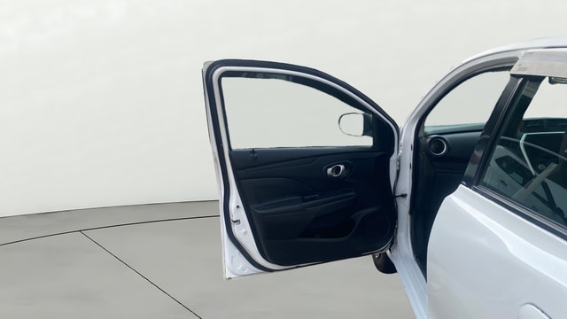 View Datsun Go Image 30 Used Datsun Go Image 30