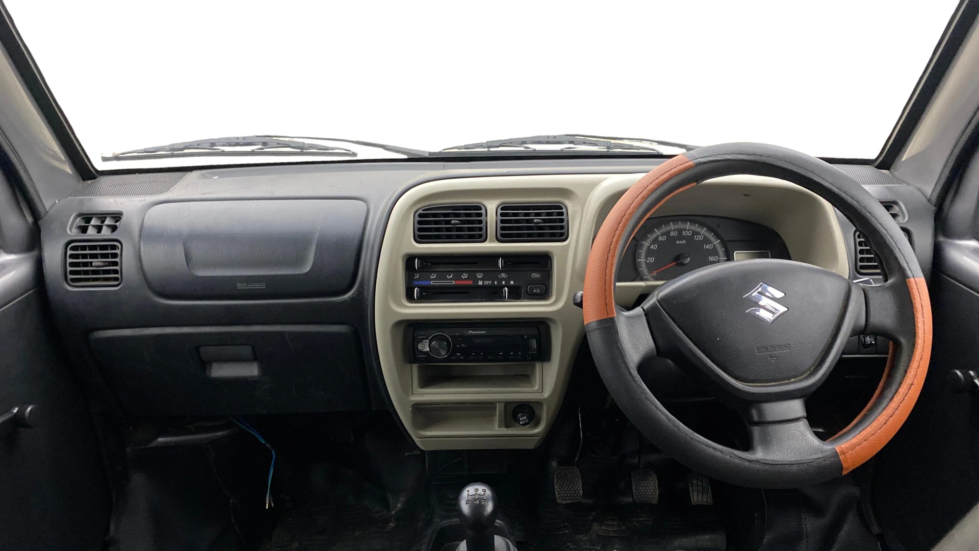 View 2022 Maruti Suzuki 1000 Base Variant Image 15 Used 2022 Maruti Suzuki 1000 Base Variant Image 15