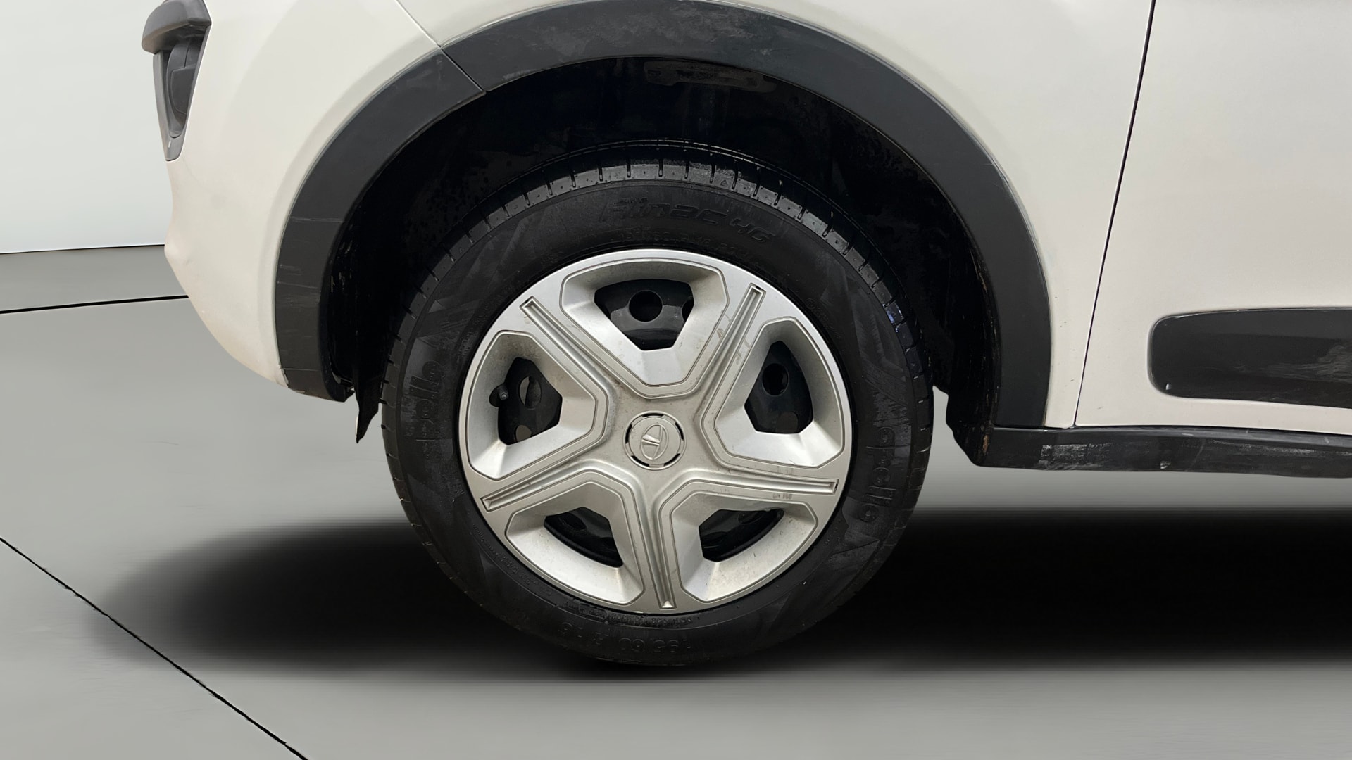 View 2019 Tata Nexon Revotron XM Image 27 Used 2019 Tata Nexon Revotron XM Image 27