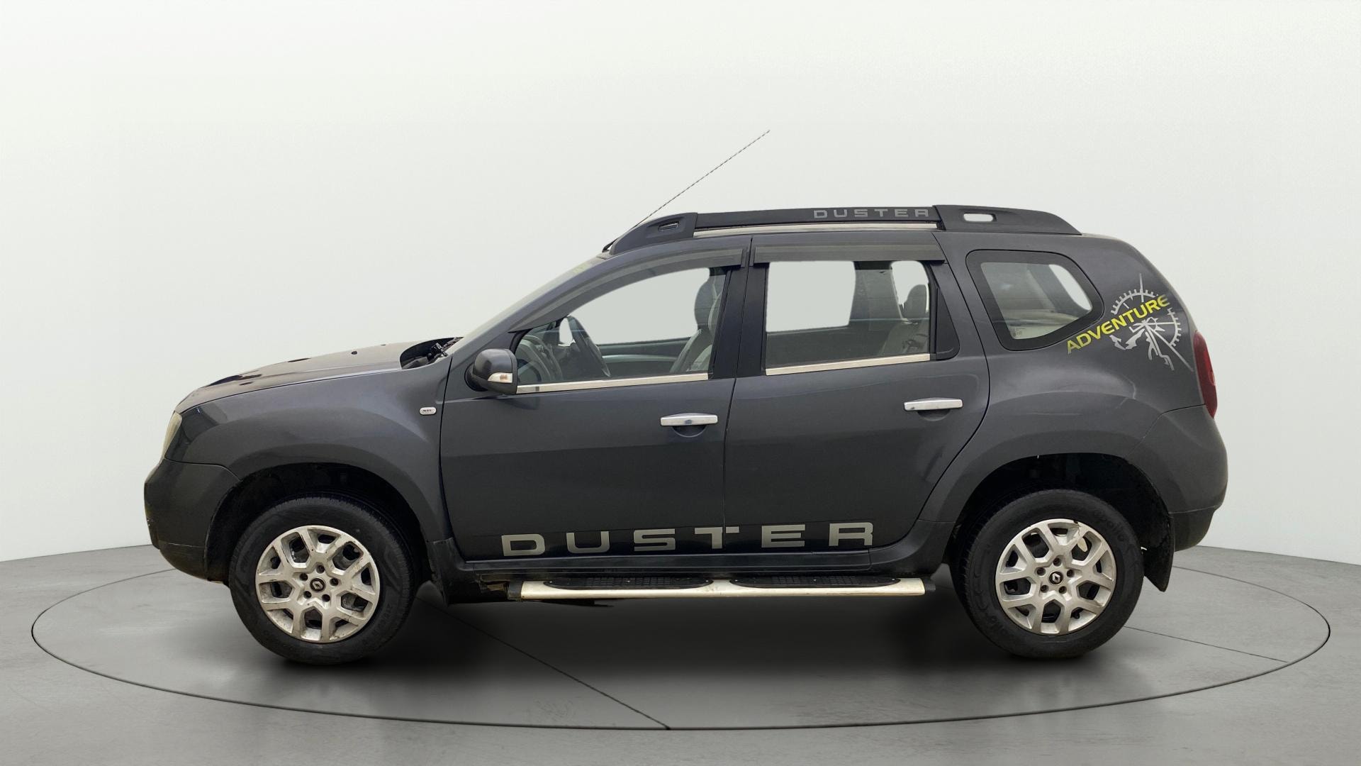 View 2016 Renault Duster RxL Diesel 110 PS 4x2 AMT Image 5 Used 2016 Renault Duster RxL Diesel 110 PS 4x2 AMT Image 5