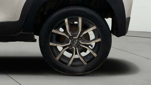 View Mahindra KUV100 Image 11 Used Mahindra KUV100 Image 11