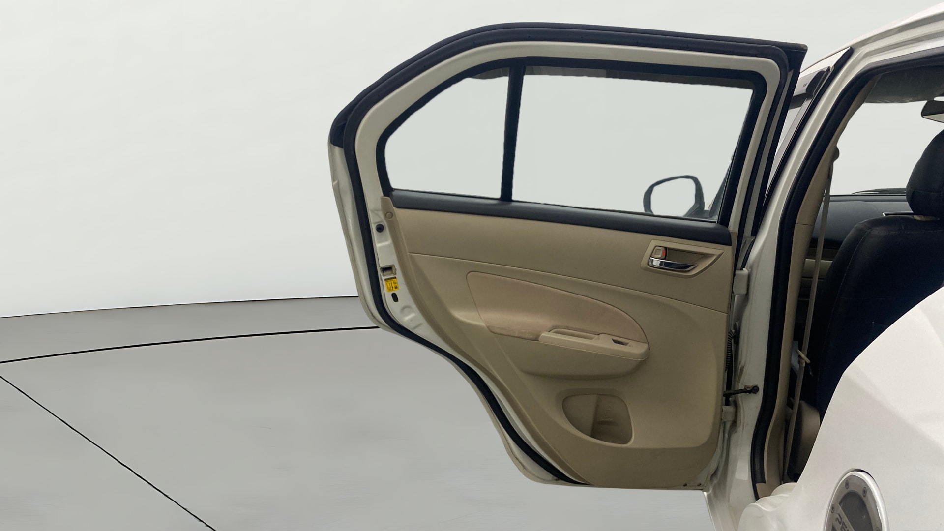 View 2015 Maruti Suzuki 1000 Base Variant Image 22 Used 2015 Maruti Suzuki 1000 Base Variant Image 22
