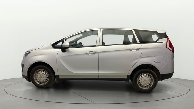 View Mahindra Marazzo Image 5 Used Mahindra Marazzo Image 5