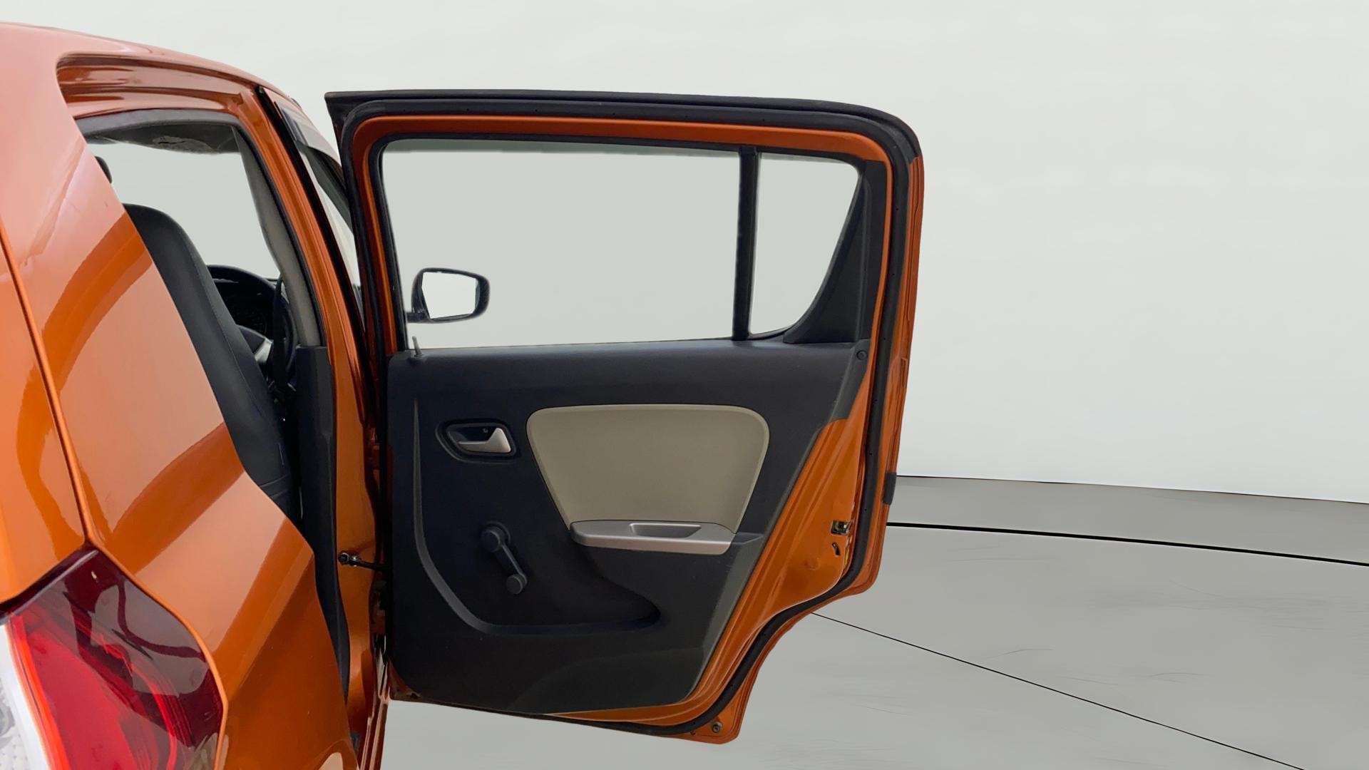View 2017 Maruti Suzuki Alto K10 LX Image 5 Used 2017 Maruti Suzuki Alto K10 LX Image 5