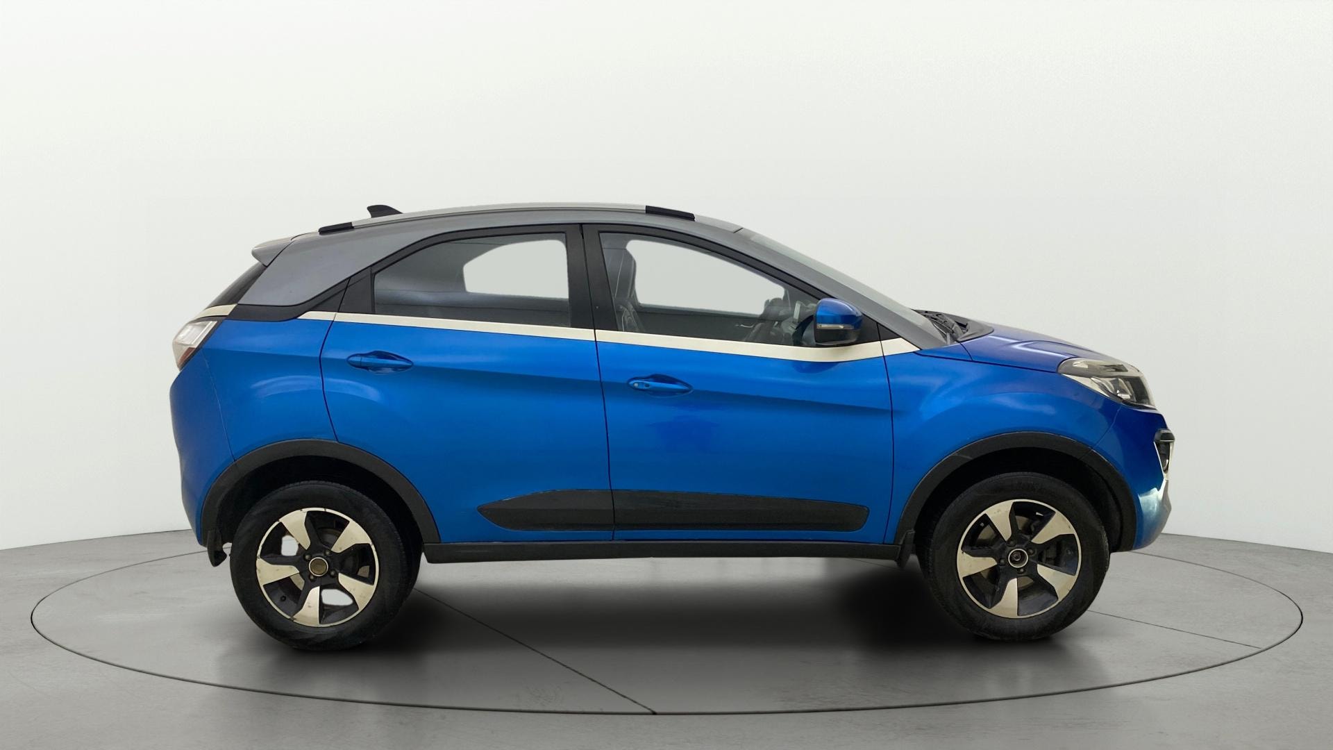 View 2019 Tata Nexon XZ Plus Diesel Image 8 Used 2019 Tata Nexon XZ Plus Diesel Image 8
