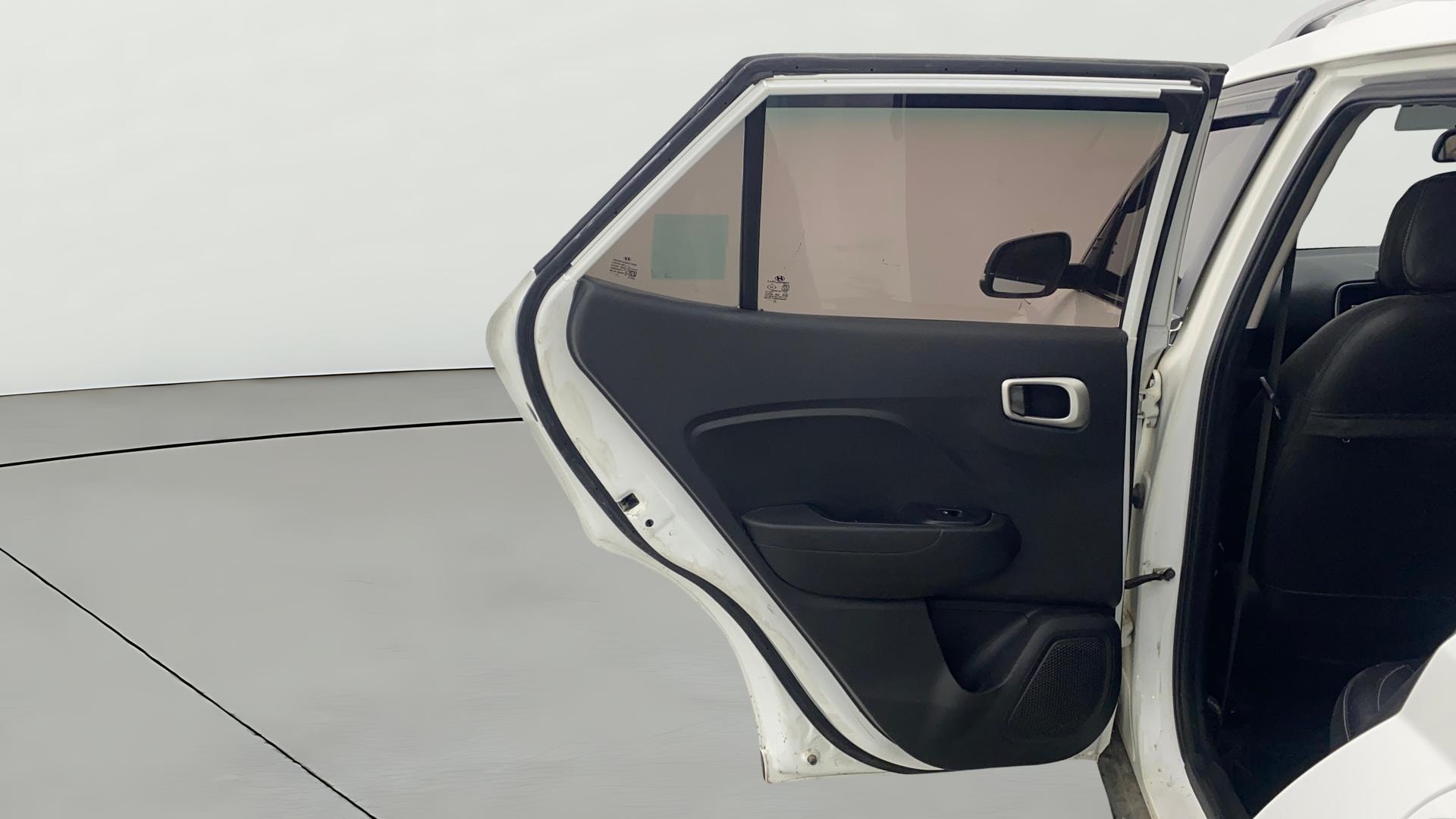 View 2019 Hyundai Venue SX Plus 1.0 Petrol AT Image 23 Used 2019 Hyundai Venue SX Plus 1.0 Petrol AT Image 23