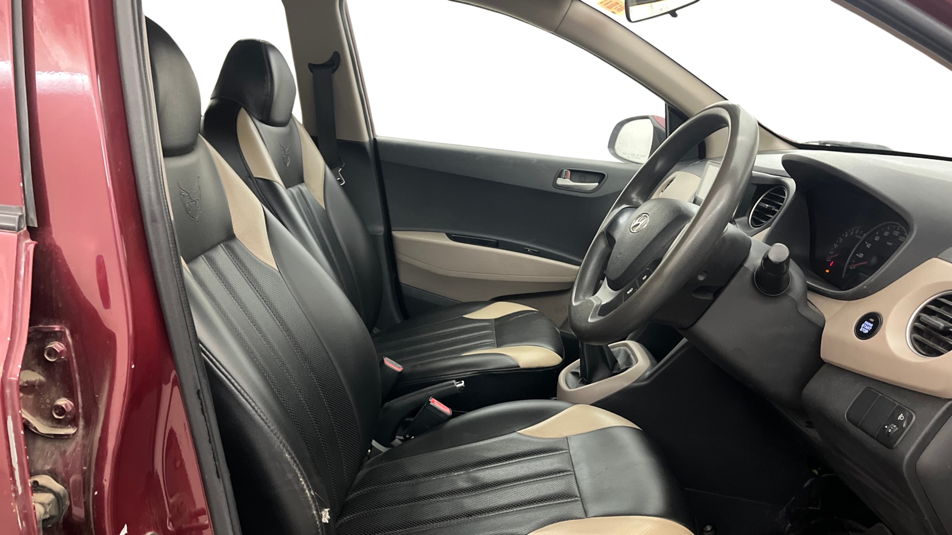 View 2014 Hyundai Grand i10 Sportz 1.2 Kappa Image 26 Used 2014 Hyundai Grand i10 Sportz 1.2 Kappa Image 26