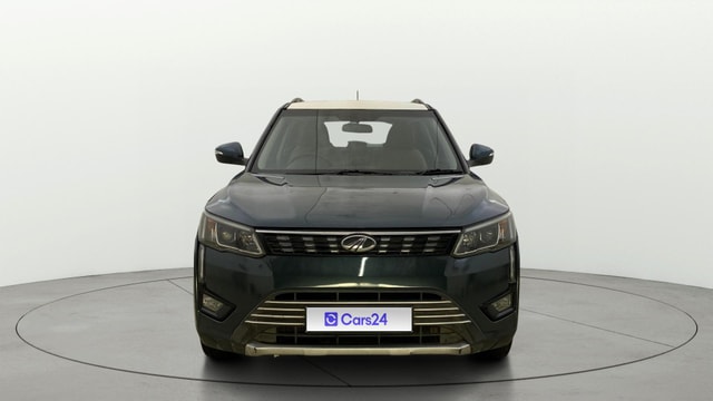 View Mahindra XUV300 Image 1 Used Mahindra XUV300 Image 1
