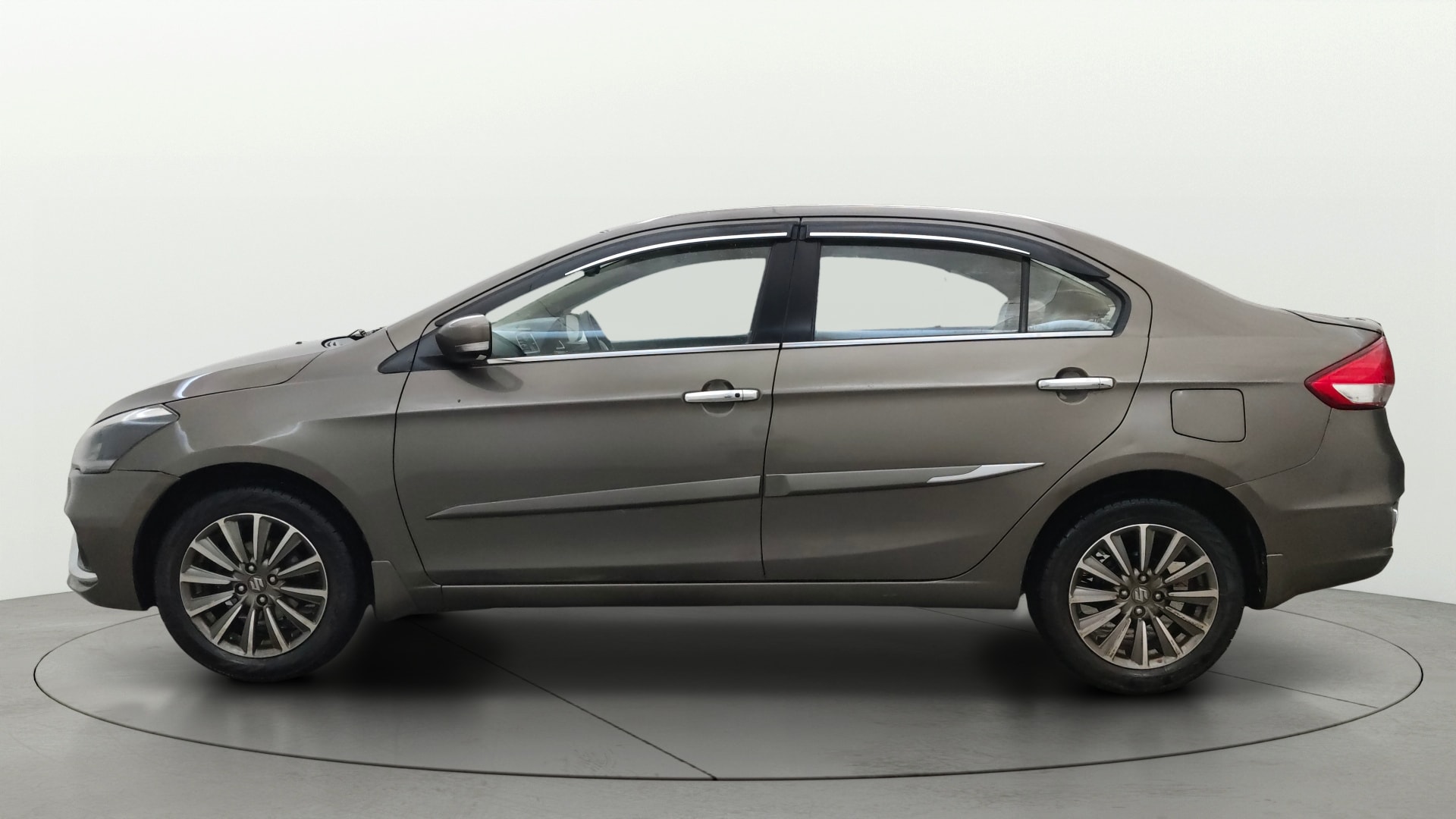 View 2019 Maruti Suzuki 1000 Base Variant Image 6 Used 2019 Maruti Suzuki 1000 Base Variant Image 6