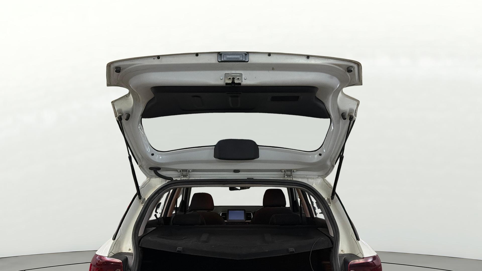 View 2021 Hyundai Venue S Plus 1.2 Petrol Image 16 Used 2021 Hyundai Venue S Plus 1.2 Petrol Image 16
