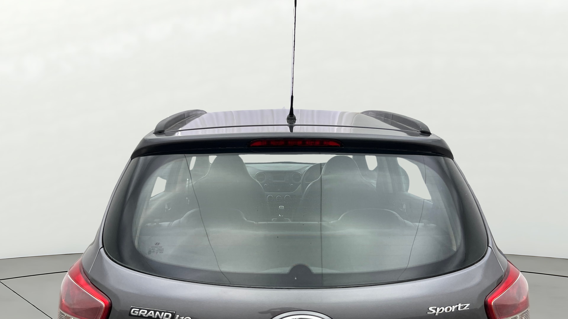 View 2015 Hyundai Grand i10 Sportz 1.2 Kappa Image 4 Used 2015 Hyundai Grand i10 Sportz 1.2 Kappa Image 4
