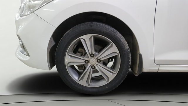 View Hyundai Verna Image 30 Used Hyundai Verna Image 30