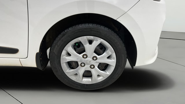 View Hyundai Grand i10 Image 39 Used Hyundai Grand i10 Image 39