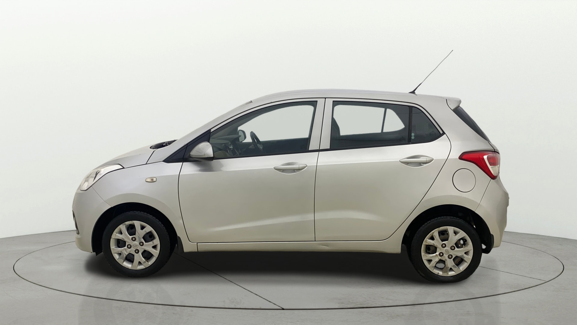 View 2016 Hyundai Grand i10 1.2 Magna Petrol AT Image 24 Used 2016 Hyundai Grand i10 1.2 Magna Petrol AT Image 24