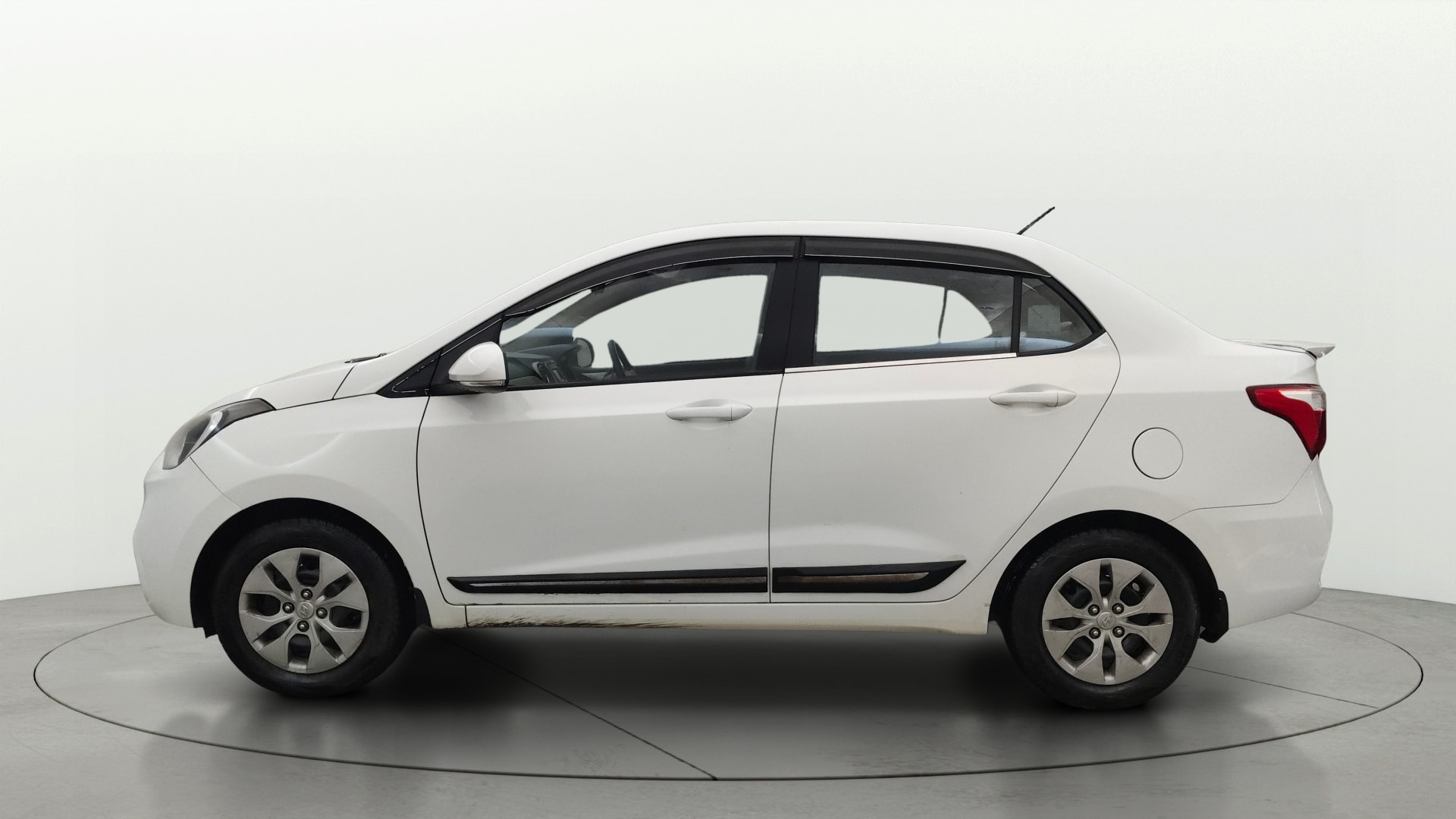 View 2017 Hyundai Xcent S Petrol Image 5 Used 2017 Hyundai Xcent S Petrol Image 5