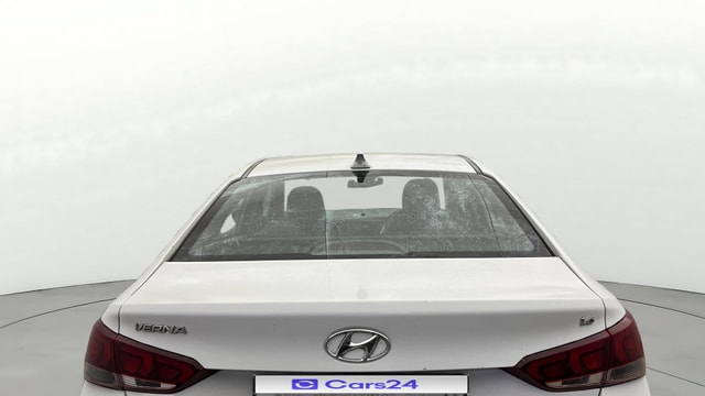 View Hyundai Verna Image 4 Used Hyundai Verna Image 4