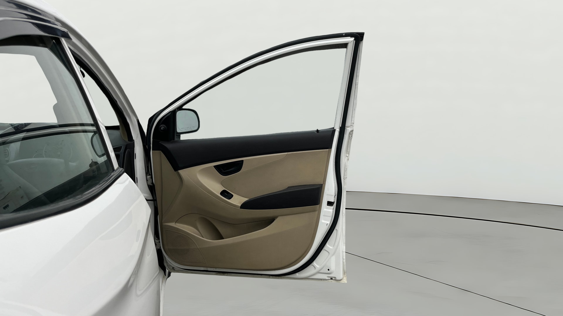 View 2013 Hyundai EON Magna Plus Image 44 Used 2013 Hyundai EON Magna Plus Image 44