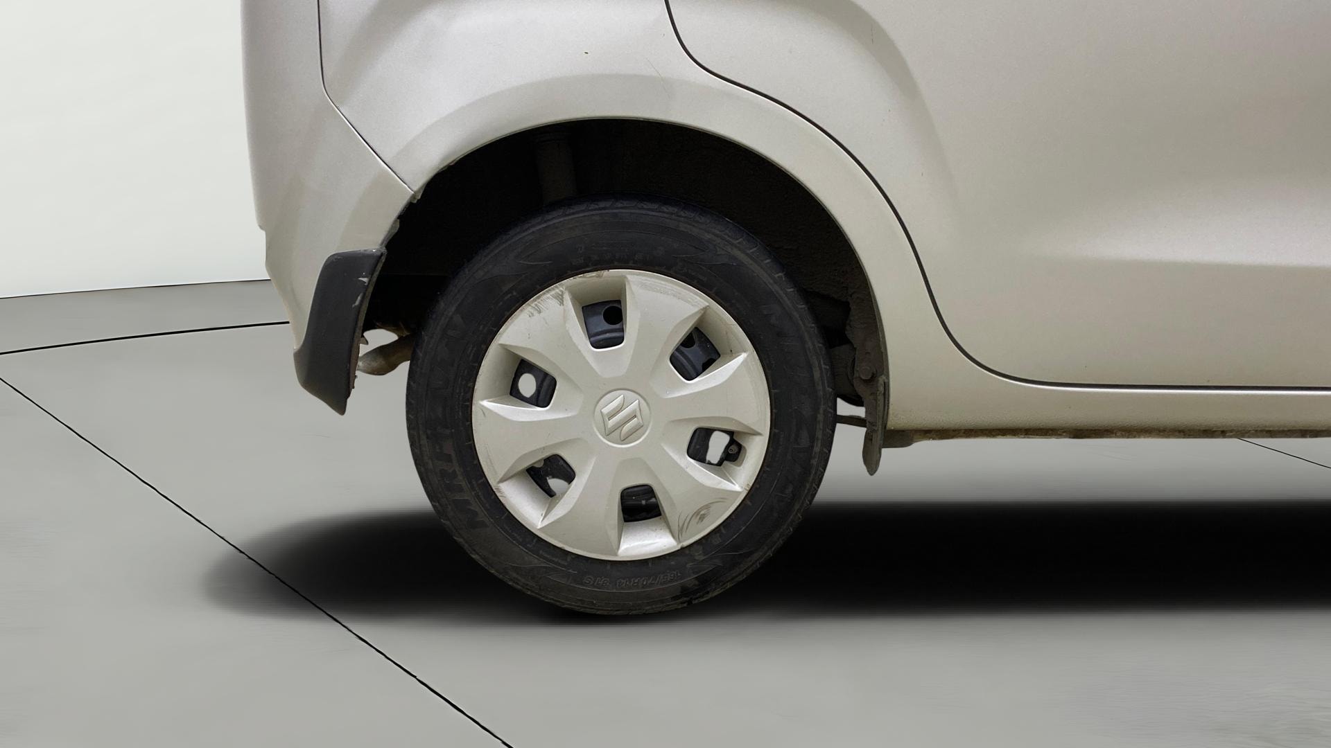 View 2019 Maruti Suzuki 1000 Base Variant Image 23 Used 2019 Maruti Suzuki 1000 Base Variant Image 23