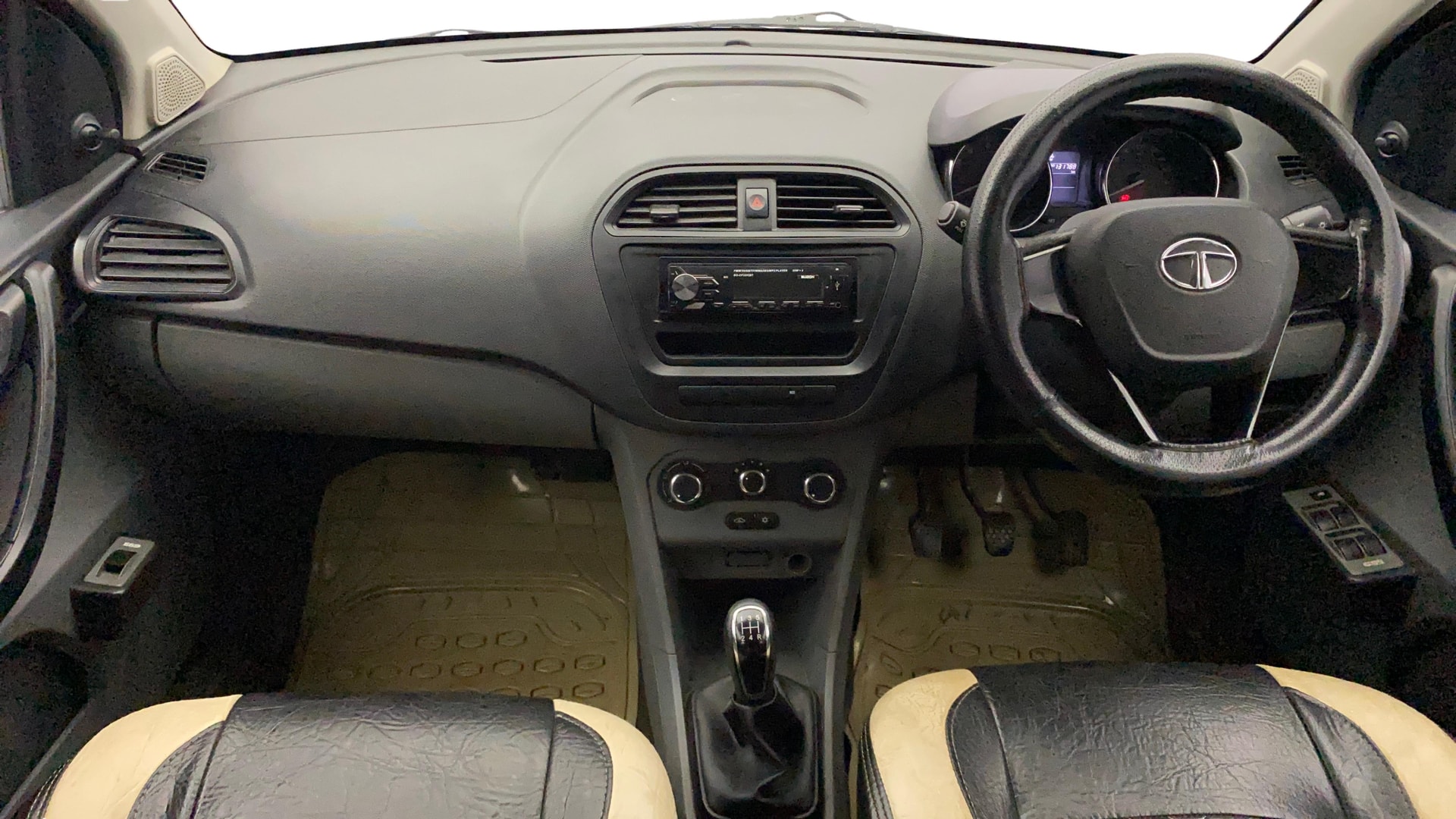 View 2019 Tata Tigor XE Diesel Image 15 Used 2019 Tata Tigor XE Diesel Image 15
