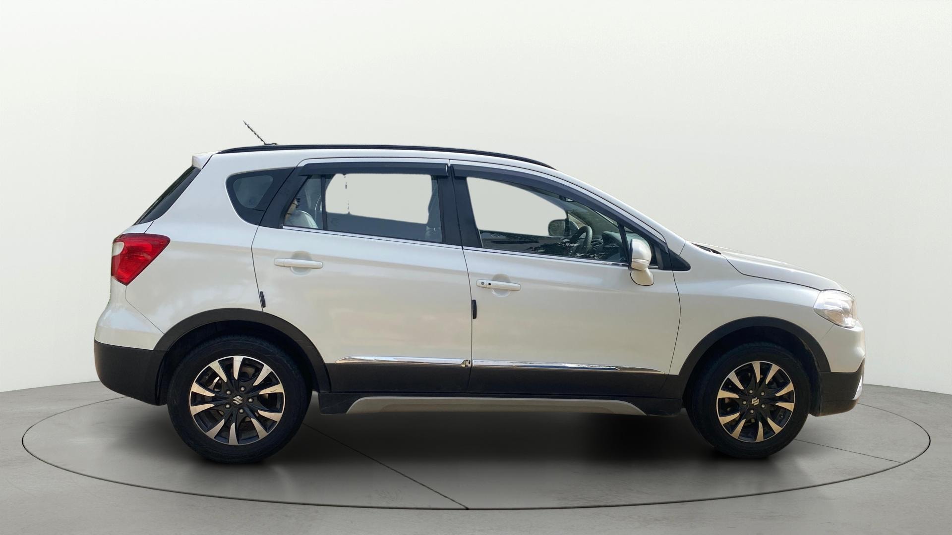 View 2021 Maruti Suzuki 1000 Base Variant Image 9 Used 2021 Maruti Suzuki 1000 Base Variant Image 9