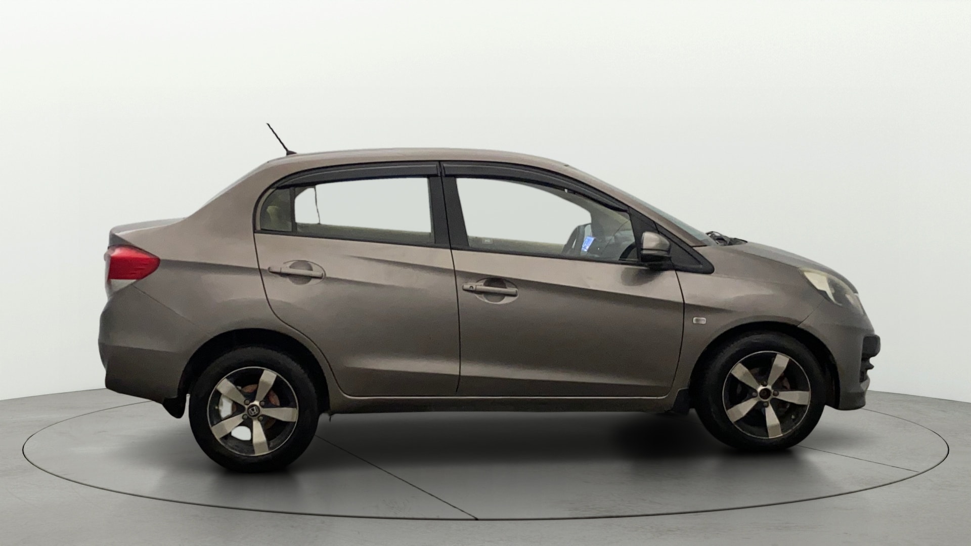 View 2015 Honda Amaze E MT Petrol BS IV Image 29 Used 2015 Honda Amaze E MT Petrol BS IV Image 29