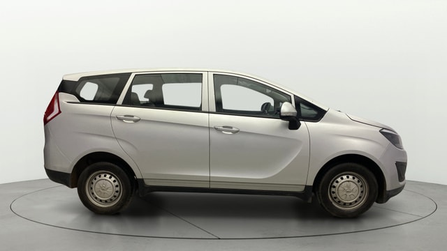 View Mahindra Marazzo Image 8 Used Mahindra Marazzo Image 8