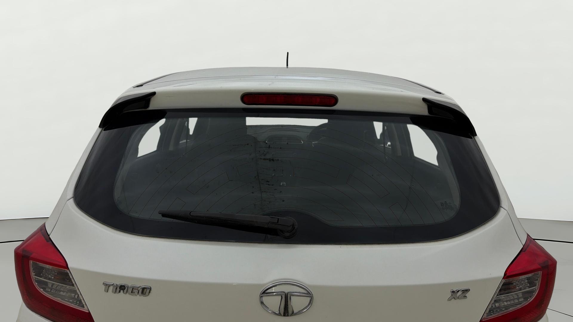 View 2017 Tata Tiago Revotorq XB Image 4 Used 2017 Tata Tiago Revotorq XB Image 4
