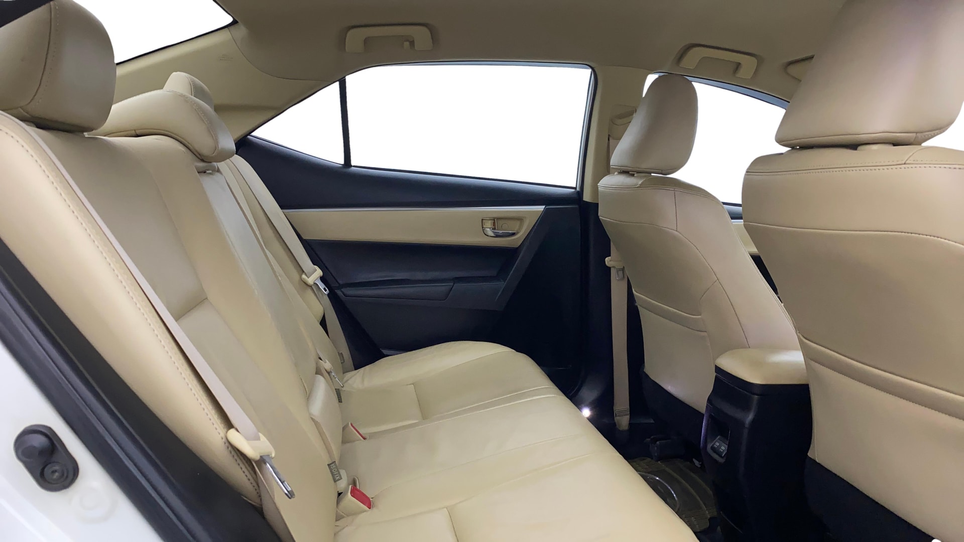 View 2017 Toyota Corolla Altis 1.8 VL AT Image 30 Used 2017 Toyota Corolla Altis 1.8 VL AT Image 30