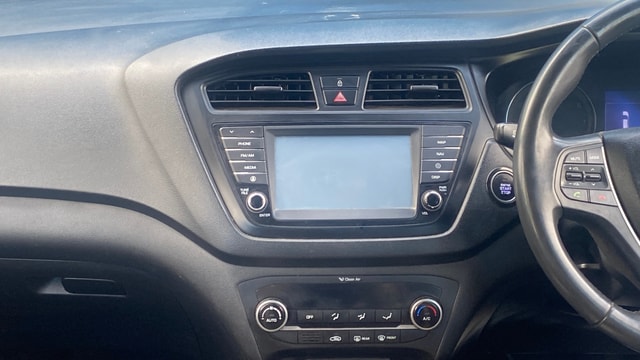 View Hyundai i20 Active Image 32 Used Hyundai i20 Active Image 32