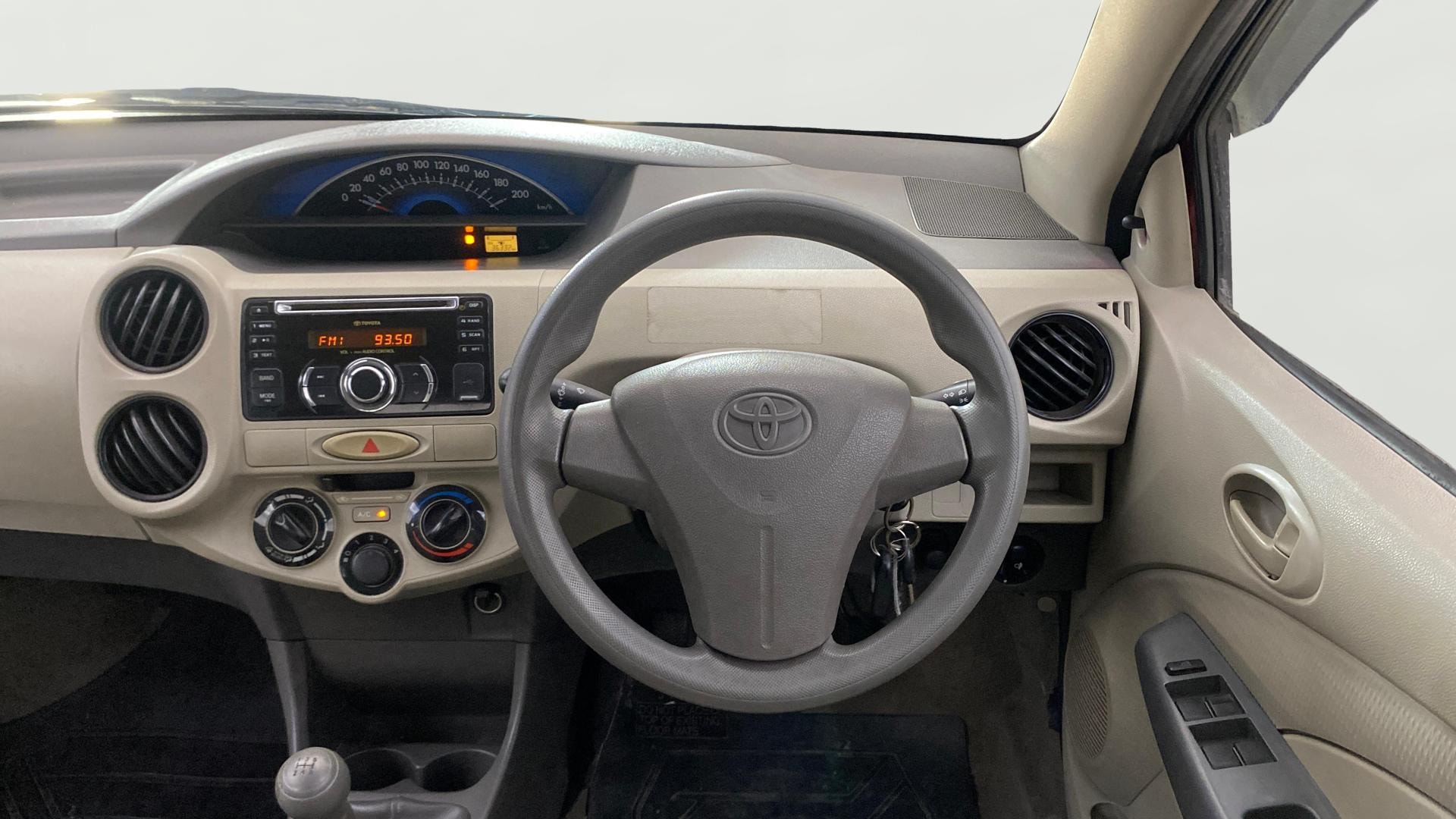 View 2014 Toyota Etios Liva G Image 20 Used 2014 Toyota Etios Liva G Image 20