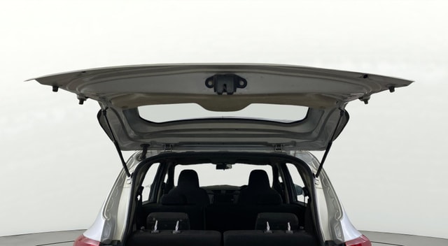 View Renault Triber Image 17 Used Renault Triber Image 17