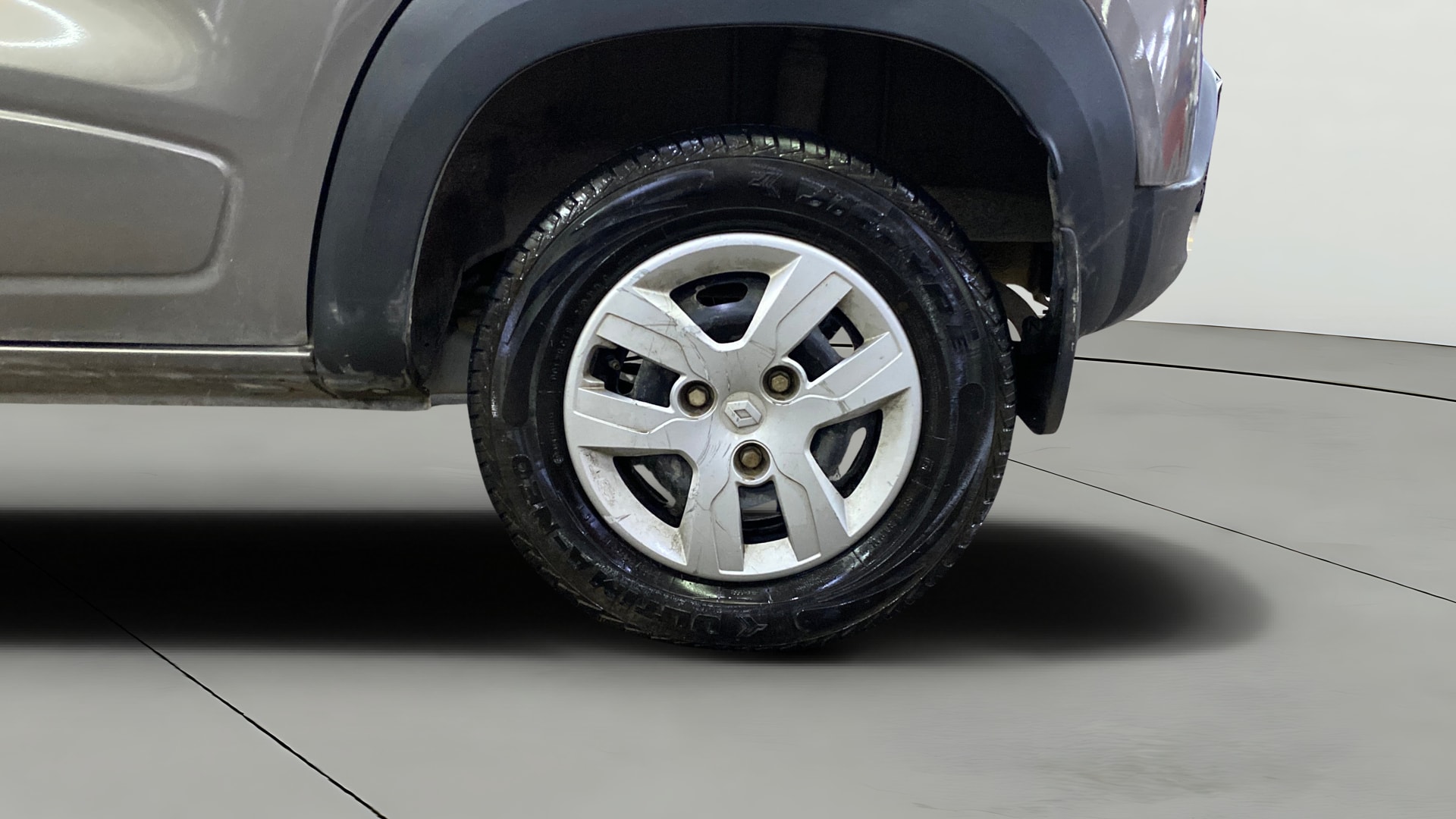 View 2019 Renault Kwid RXL Image 7 Used 2019 Renault Kwid RXL Image 7