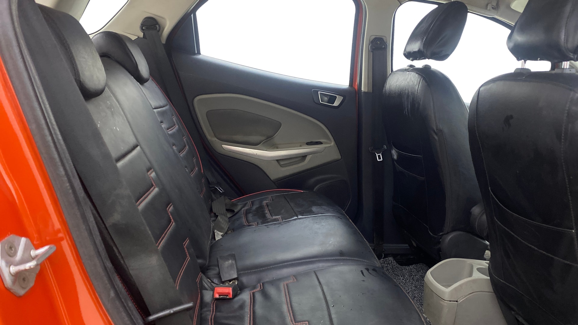 View 2014 Ford EcoSport 1.5 TDCi Diesel Ambiente BS IV Image 29 Used 2014 Ford EcoSport 1.5 TDCi Diesel Ambiente BS IV Image 29