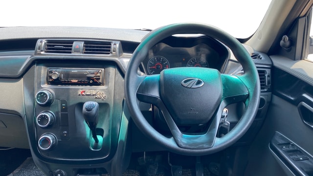 View Mahindra KUV100 Image 20 Used Mahindra KUV100 Image 20