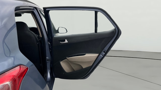 View Hyundai Grand i10 Image 7 Used Hyundai Grand i10 Image 7
