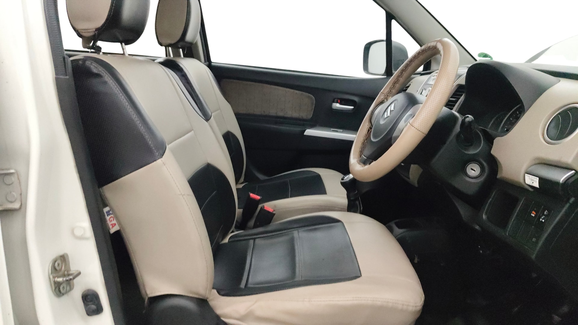 View 2017 Maruti Suzuki 1000 Base Variant Image 25 Used 2017 Maruti Suzuki 1000 Base Variant Image 25