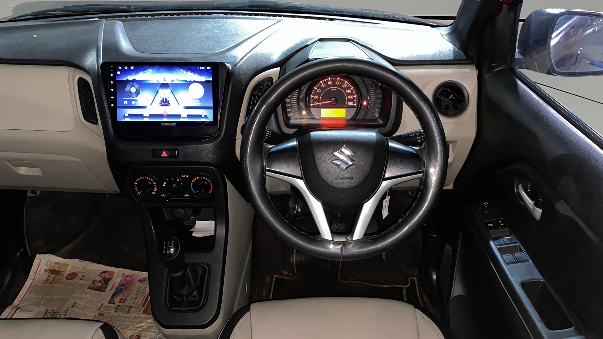 View 2022 Maruti Suzuki 1000 Base Variant Image 20 Used 2022 Maruti Suzuki 1000 Base Variant Image 20
