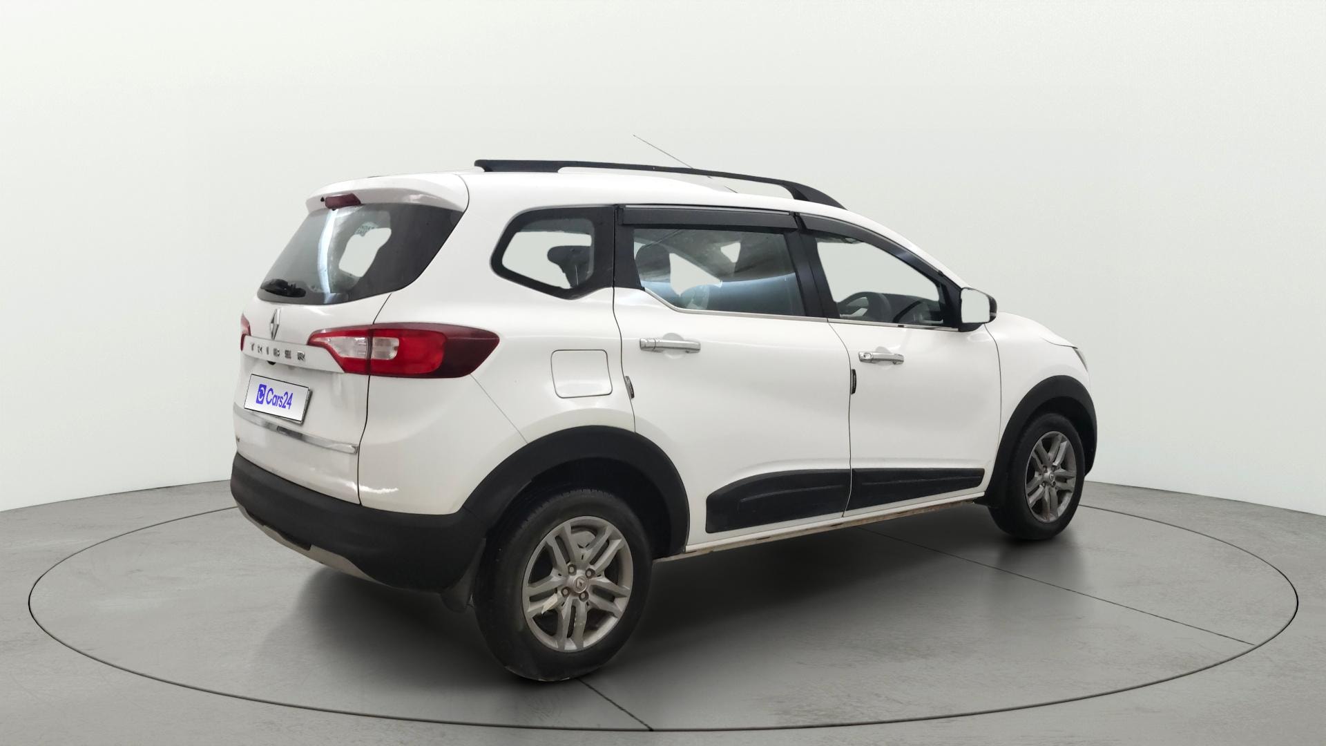 View 2022 Renault Triber RXZ Image 45 Used 2022 Renault Triber RXZ Image 45